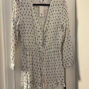 Long sleeve romper, never worn tags still on